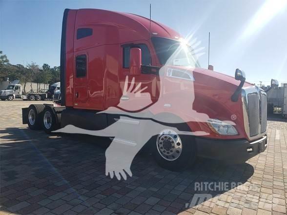 Kenworth T680 Τράκτορες