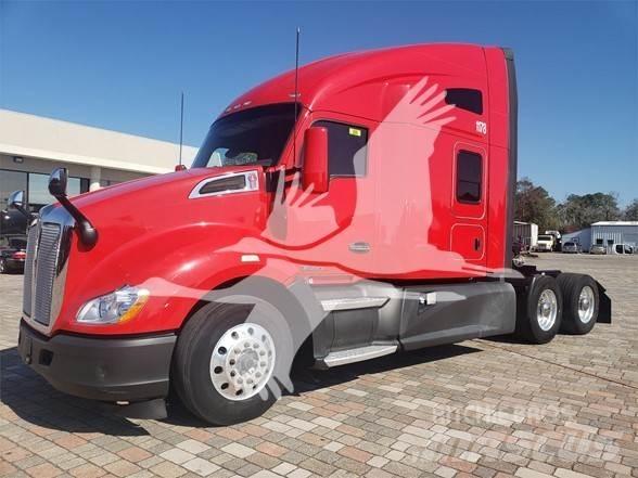 Kenworth T680 Τράκτορες