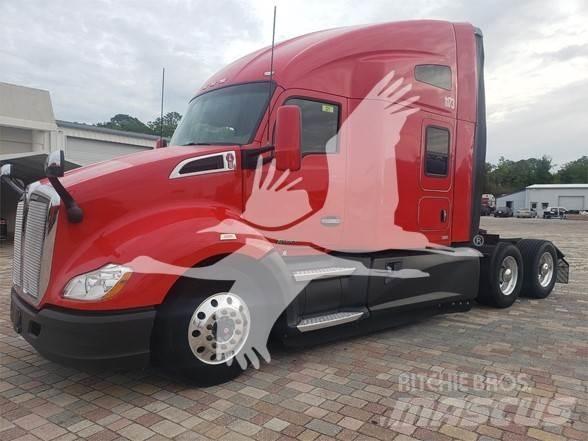 Kenworth T680 Τράκτορες