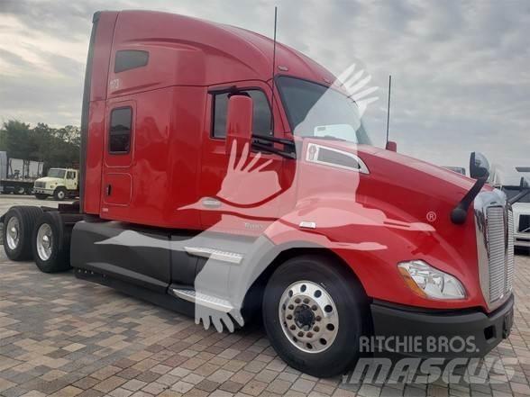 Kenworth T680 Τράκτορες
