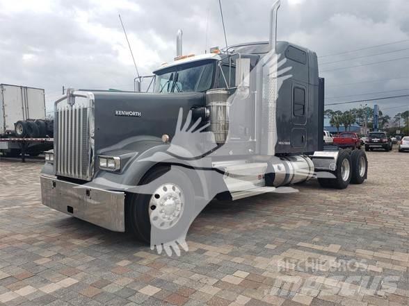Kenworth W900 Τράκτορες