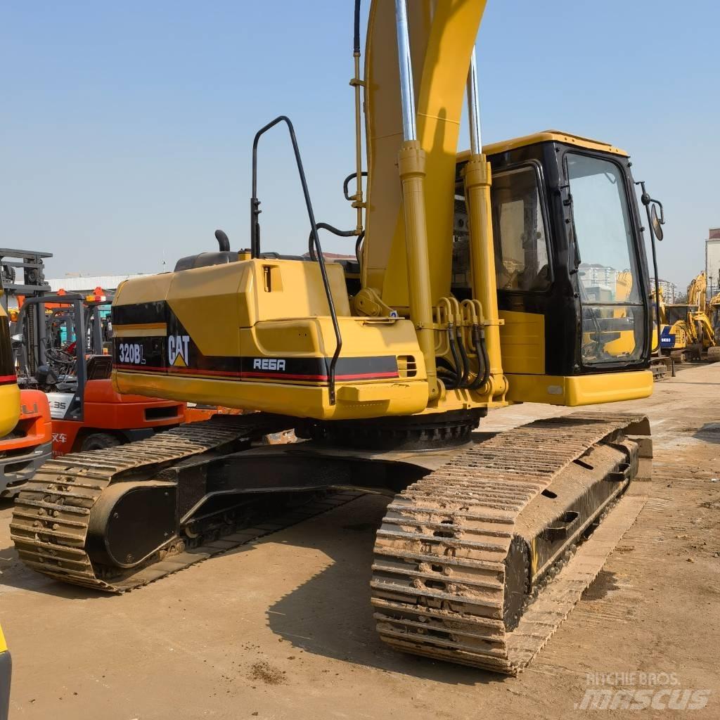CAT 320 B L Εκσκαφείς με ερπύστριες