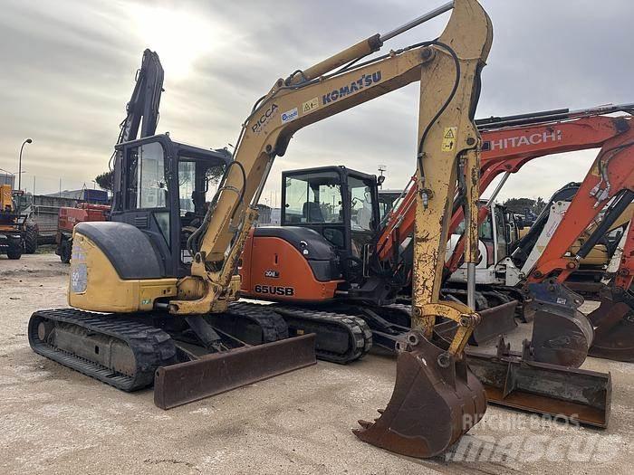 Komatsu PC30 Εκσκαφάκι (διαβολάκι) < 7t