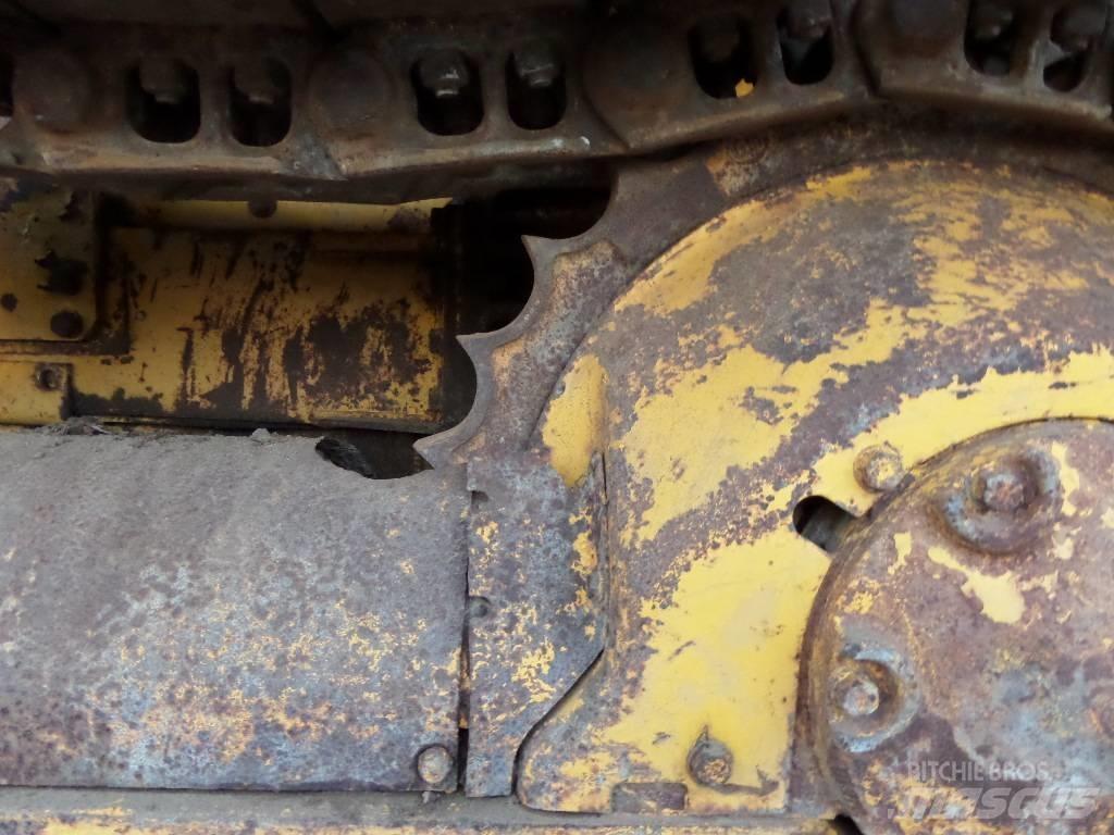 CAT D 4 E Μπουλντόζες με ερπύστριες