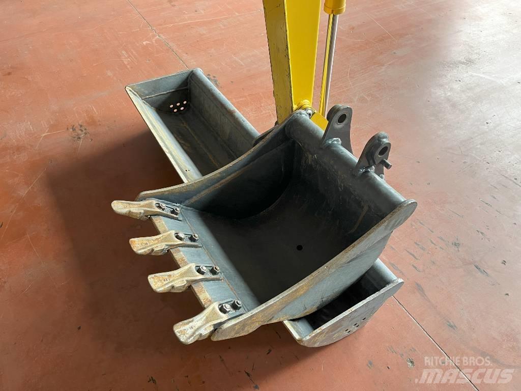 Komatsu PC 24 MR 5 Εκσκαφάκι (διαβολάκι) < 7t