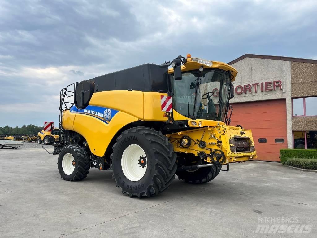 New Holland CR 9090 Θεριζοαλωνιστικές μηχανές