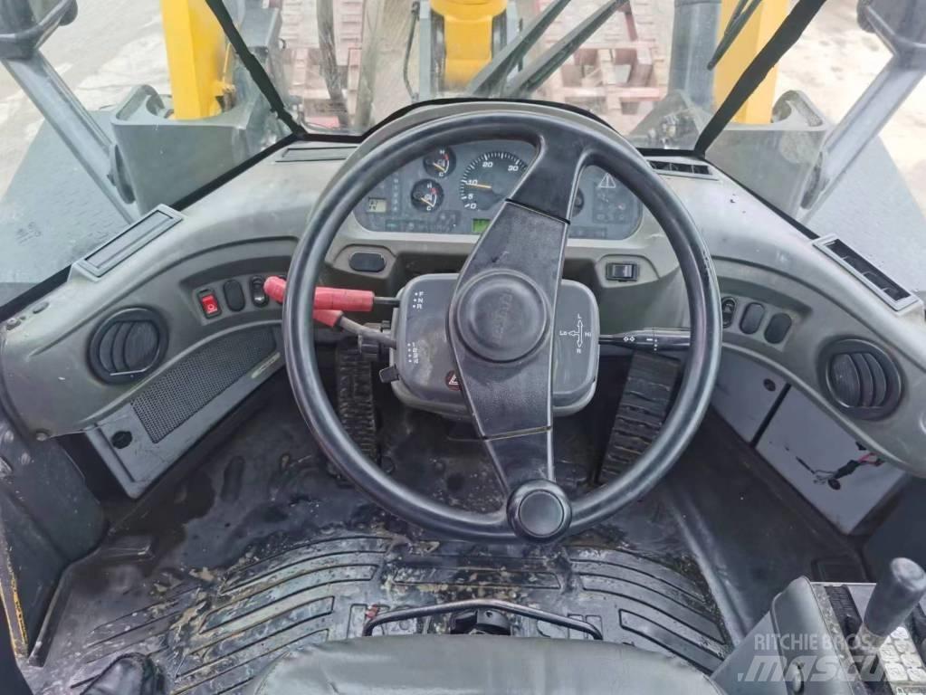 Komatsu WA 380 Φορτωτές με λάστιχα (Τροχοφόροι)