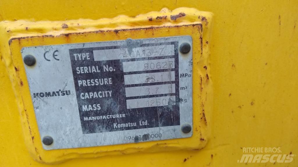 Komatsu D65PX-18 Μπουλντόζες με ερπύστριες