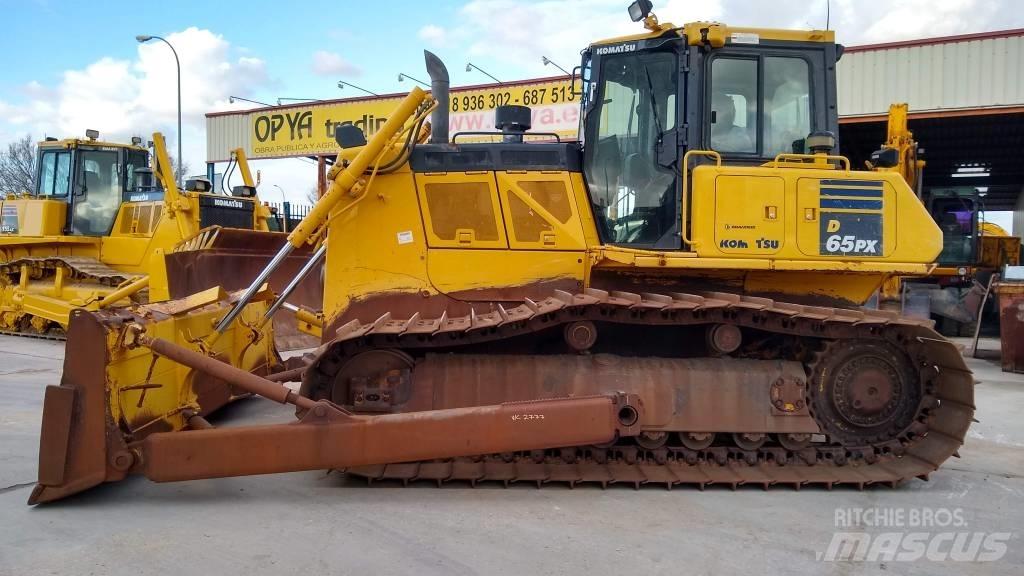Komatsu D65PX-18 Μπουλντόζες με ερπύστριες