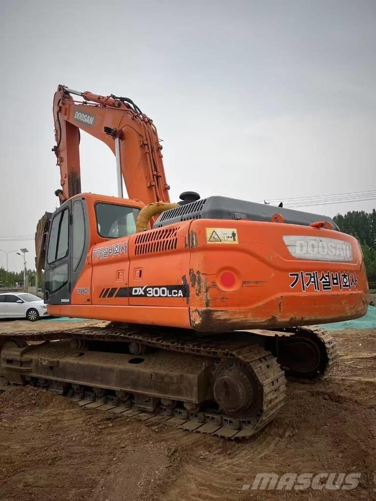 Doosan DX300LCA Εκσκαφείς με ερπύστριες