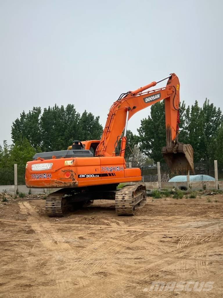 Doosan DX300LCA Εκσκαφείς με ερπύστριες