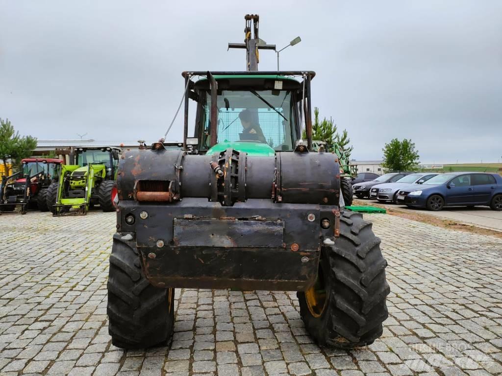 John Deere 6520 Τρακτέρ δασοπονίας