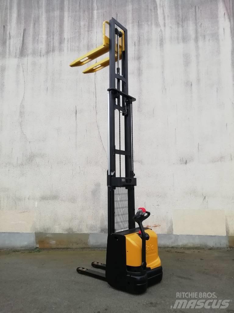 Hyster S1.4 Παλετοφόρα πεζού χειριστή με ιστό