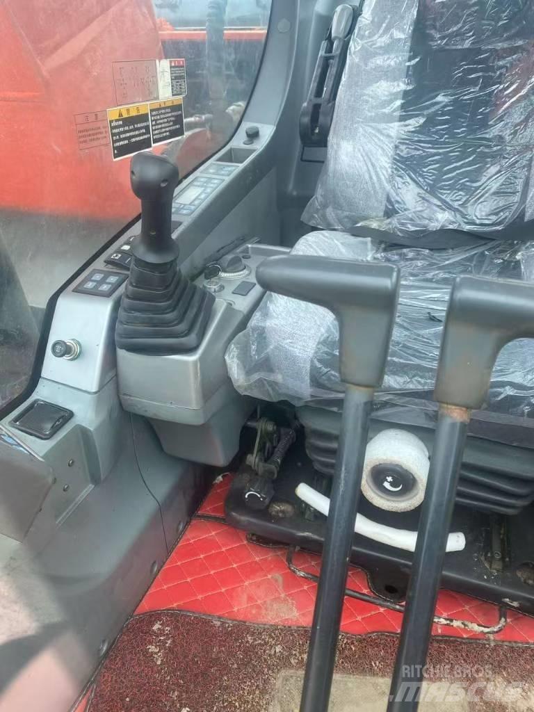 Doosan DX 225 LC Εκσκαφείς με ερπύστριες