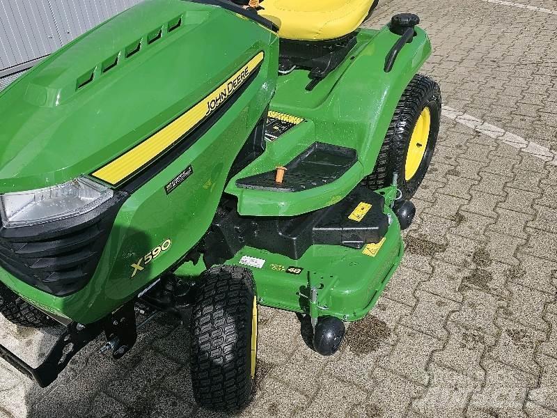 John Deere X590 Χορτοκοπτικά