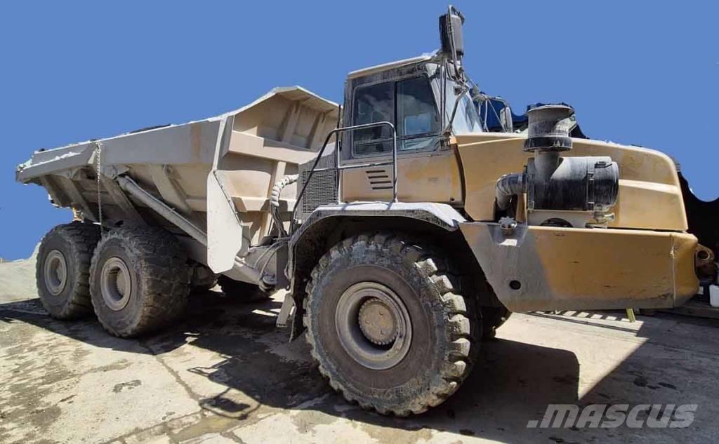 Bell B40D - 6x6 Σπαστό Dump Truck ADT