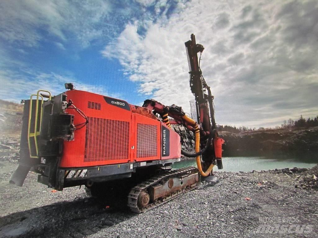 Sandvik DX 800 Εξοπλισμός επιφανειακών γεωτρήσεων