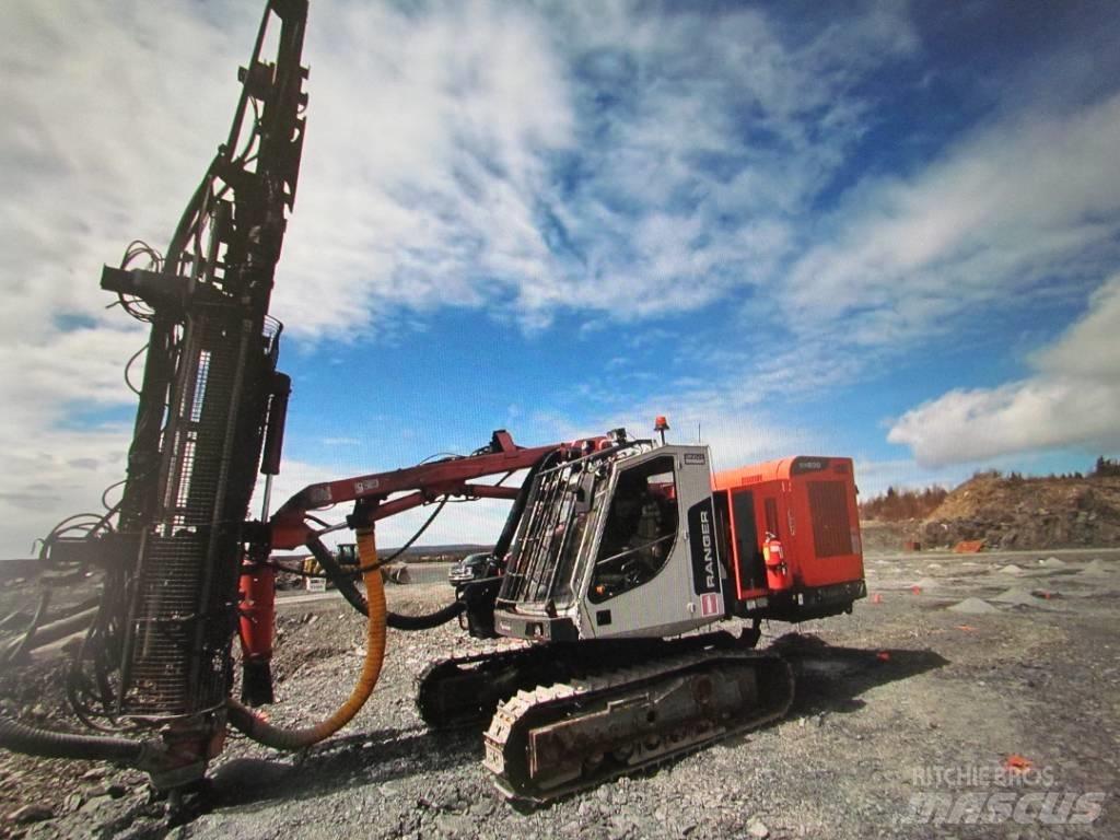 Sandvik DX 800 Εξοπλισμός επιφανειακών γεωτρήσεων