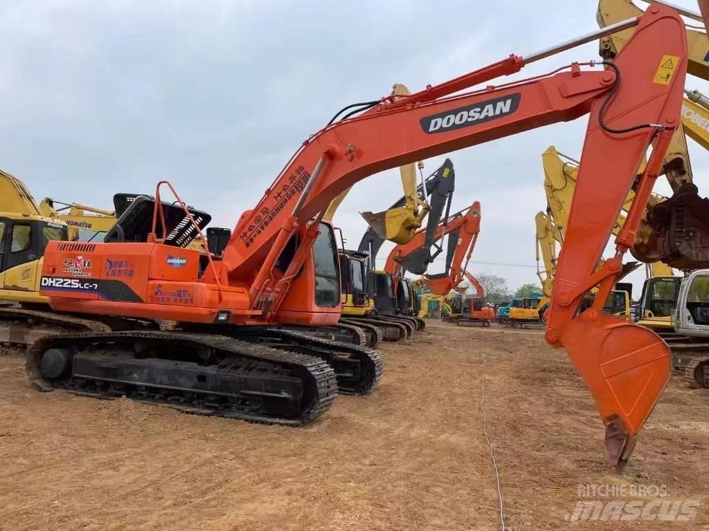 Doosan 225-7 Εκσκαφείς με ερπύστριες