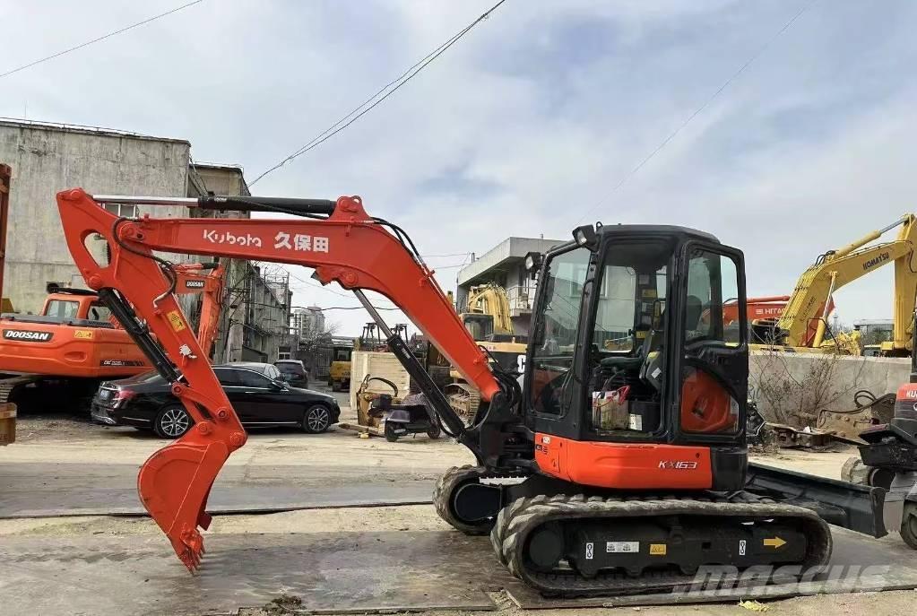 Kubota 163 Εκσκαφείς με ερπύστριες