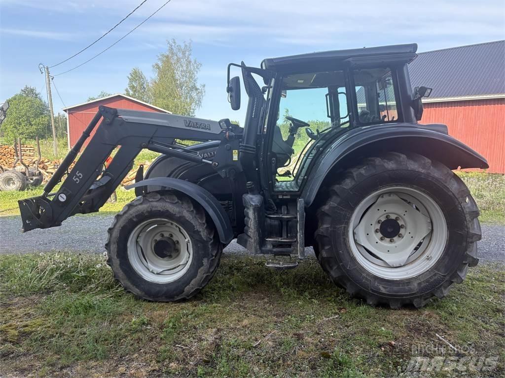 Valtra N122 Τρακτέρ