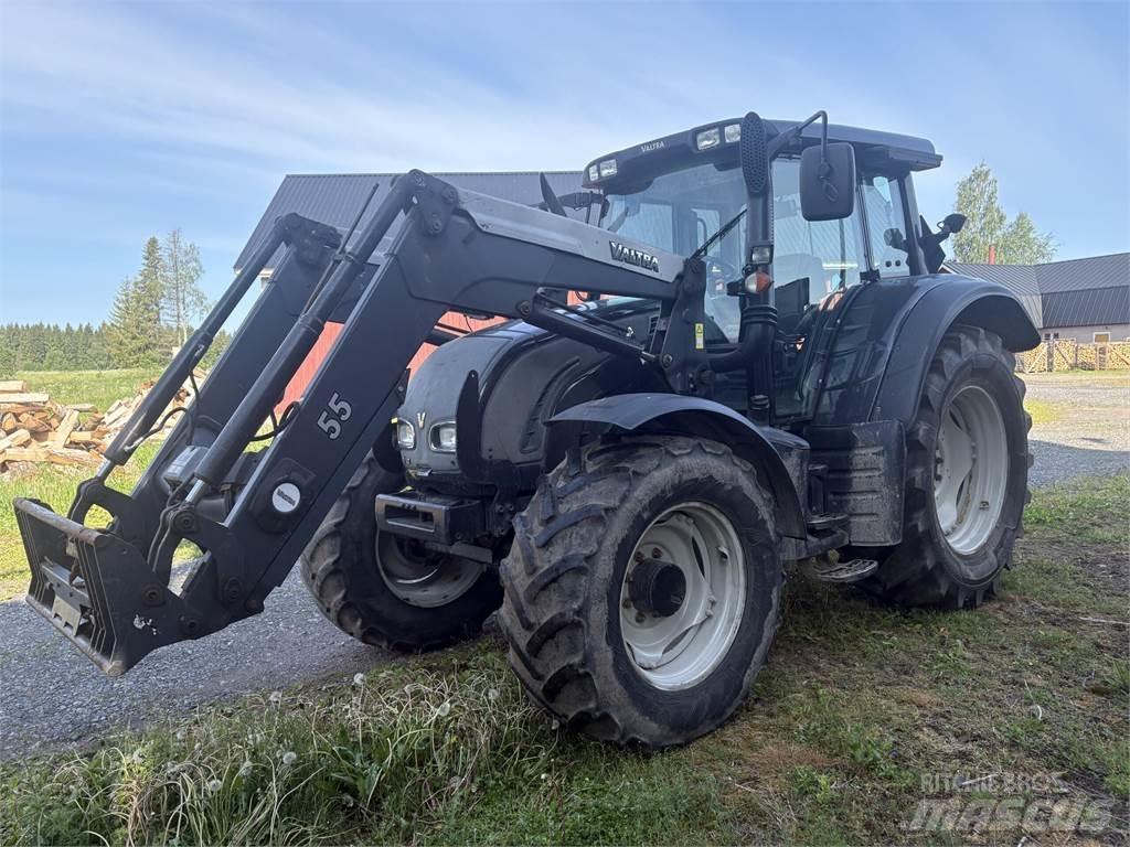 Valtra N122 Τρακτέρ
