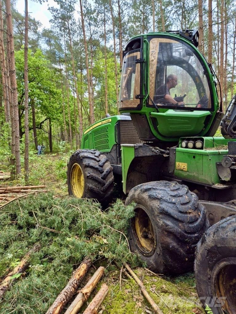 John Deere 1170 E Θεριζοαλωνιστικές μηχανές