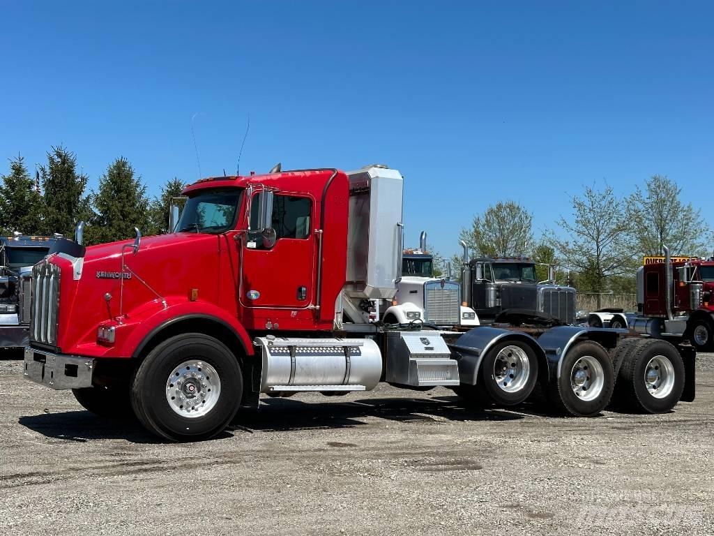 Kenworth T800 Τράκτορες