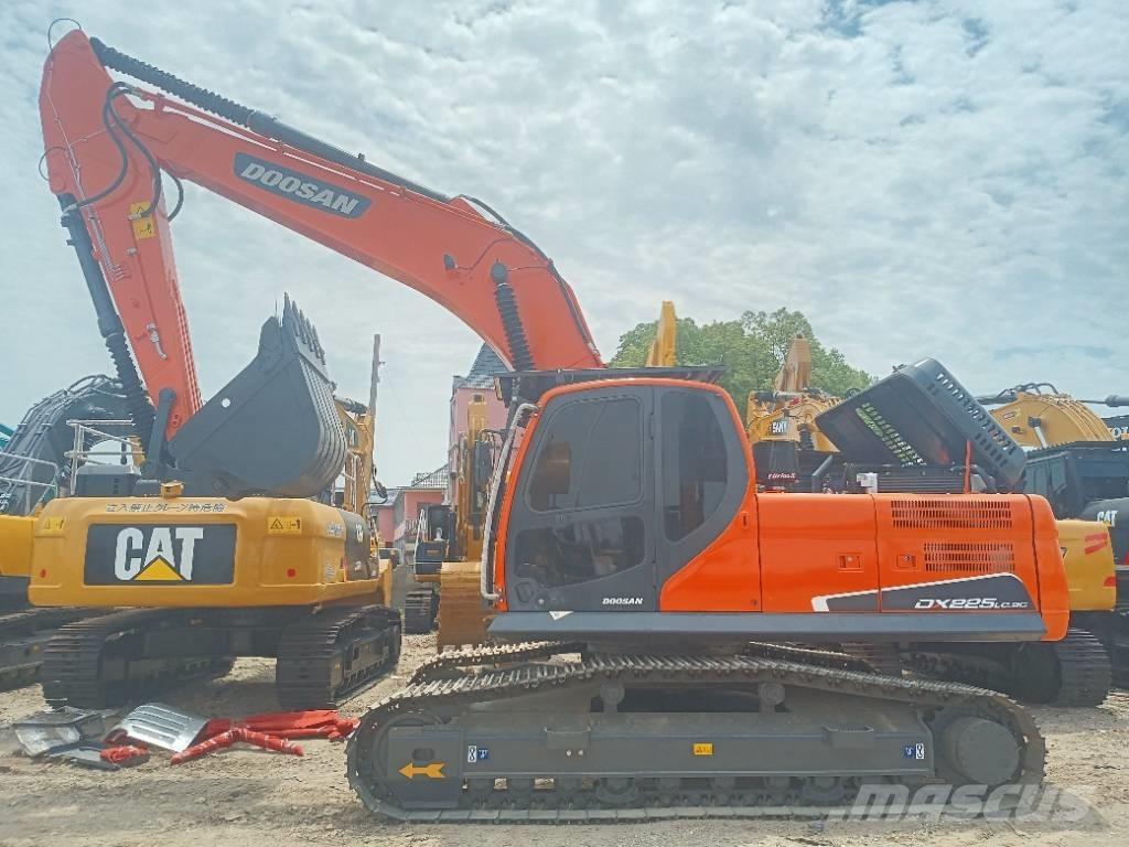 Doosan DX 225LC-9C Εκσκαφείς με ερπύστριες
