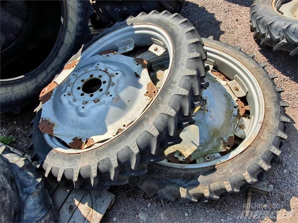 BKT 230/95R44 x2 Ελαστικά και ζάντες