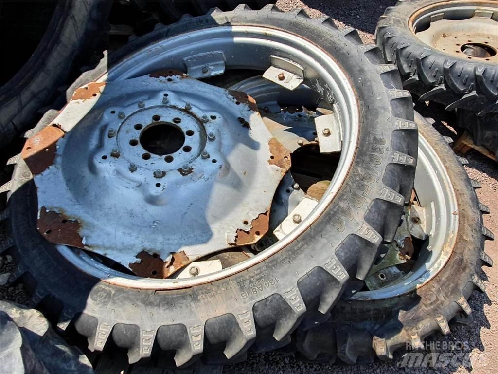 BKT 230/95R44 x2 Ελαστικά και ζάντες