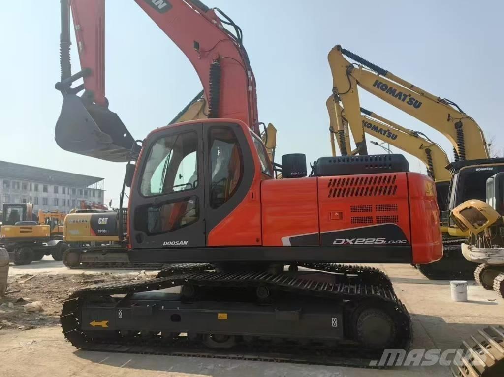 Doosan DX 225 LC Εκσκαφείς με ερπύστριες