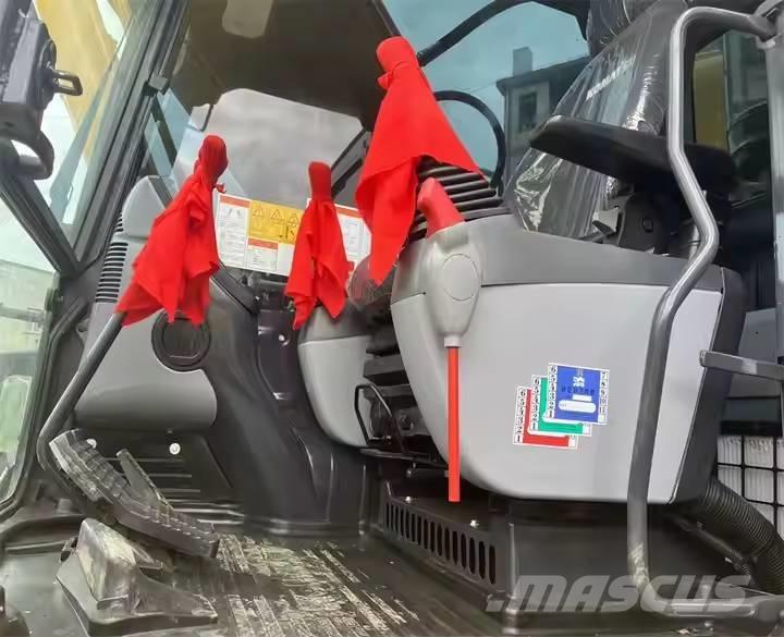 Komatsu PC220-8 Εκσκαφείς με ερπύστριες