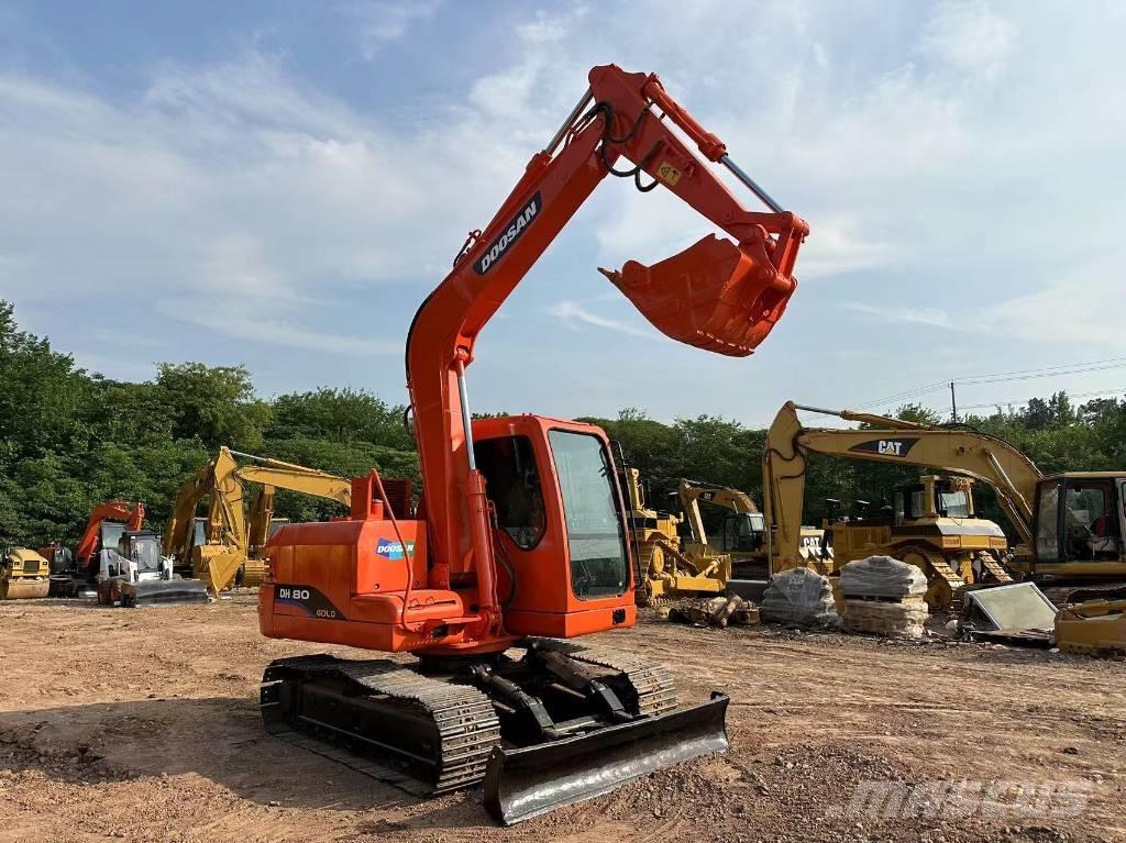 Doosan DH 80 Εκσκαφείς με ερπύστριες