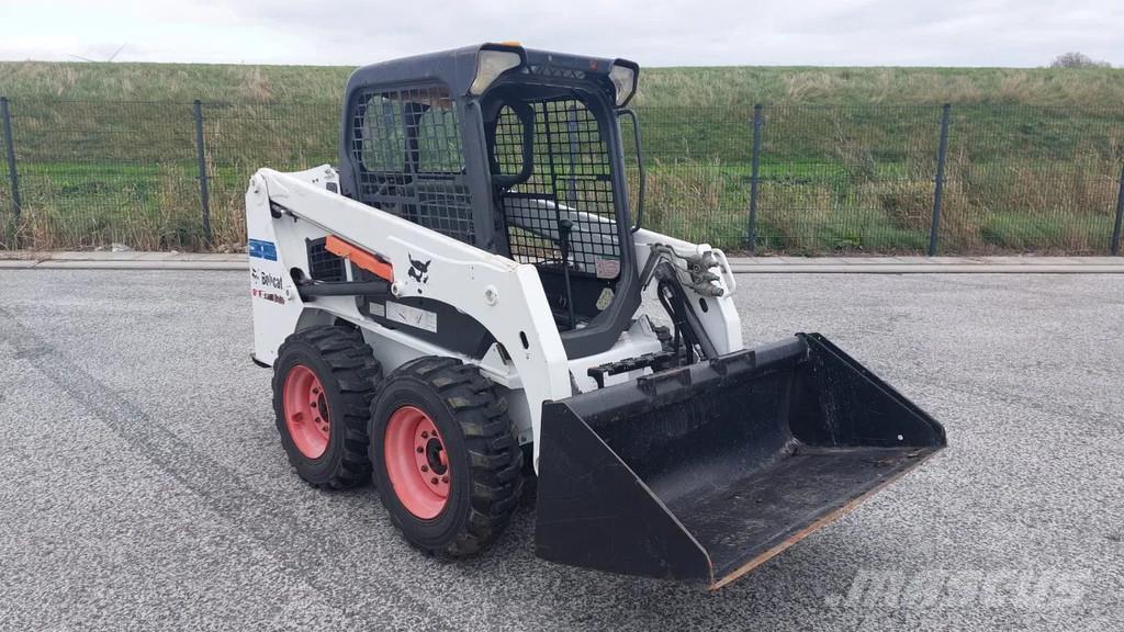 Bobcat S450 Φορτωτές με λάστιχα (Τροχοφόροι)