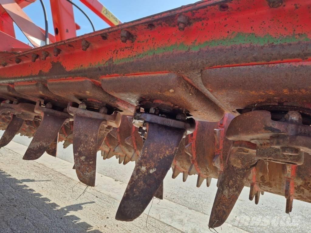 Kuhn HR 4000 Σβολοκόπτες και περιστροφικά άροτρα