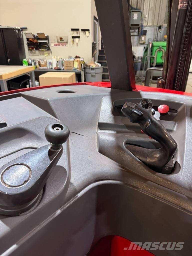 Raymond 410C30TT Ανυψωτικά στενών δρόμων