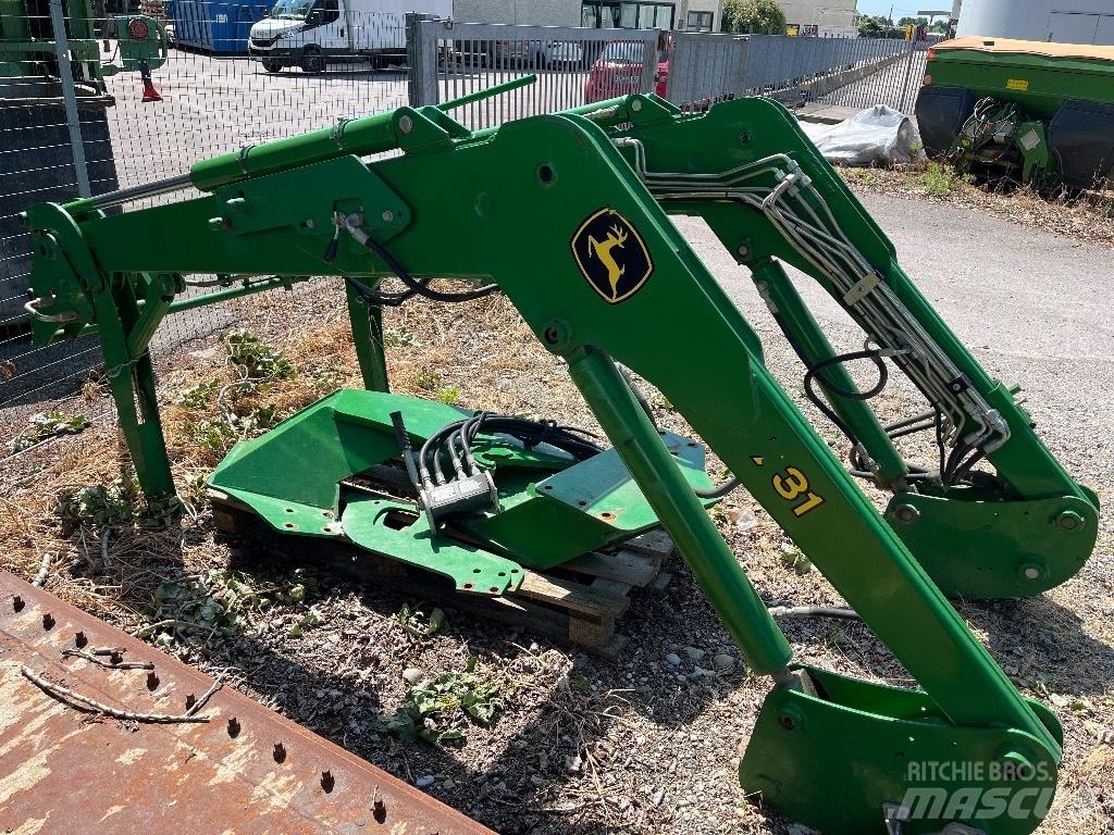 John Deere 731 Εμπρόσθιοι φορτωτές και σκαπτικά