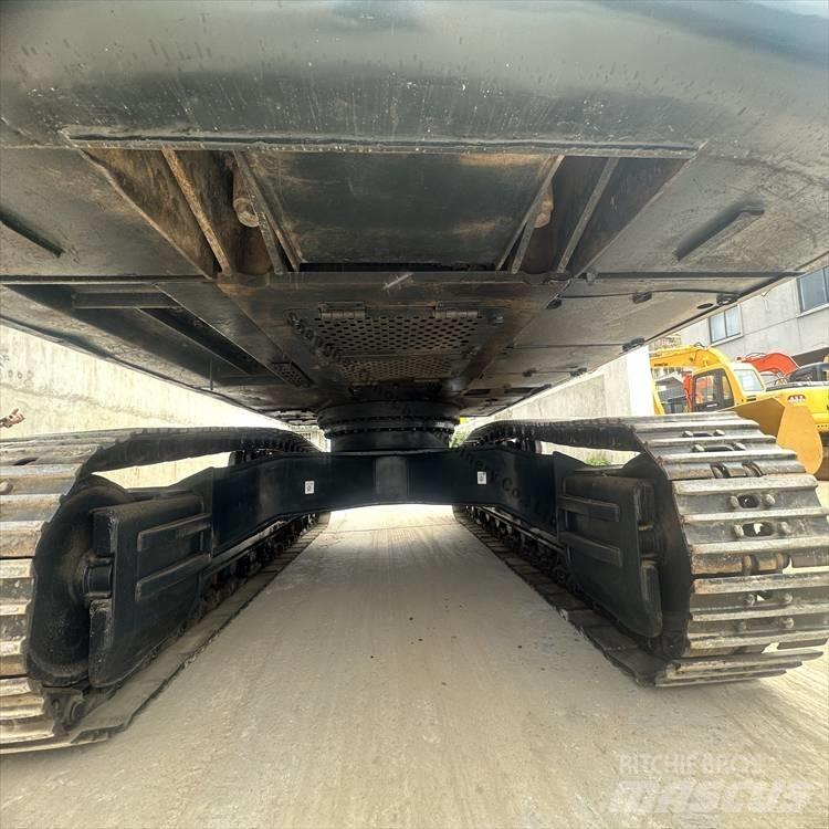 Hyundai 330 Εκσκαφείς με ερπύστριες