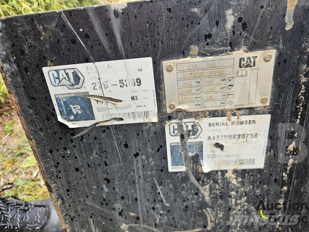 CAT 242 D 3 Φορτωτάκια