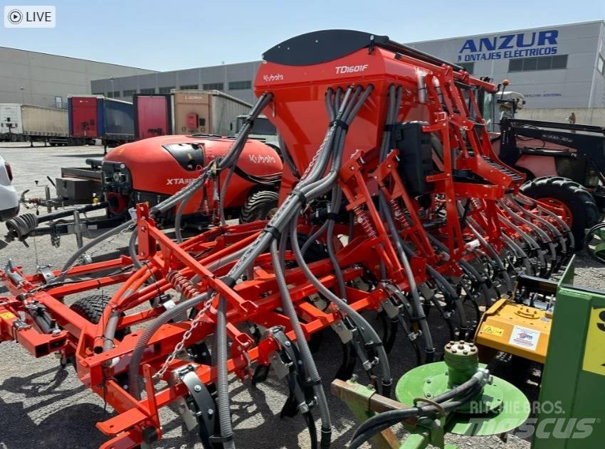 Kubota TD1001F Σπορείς