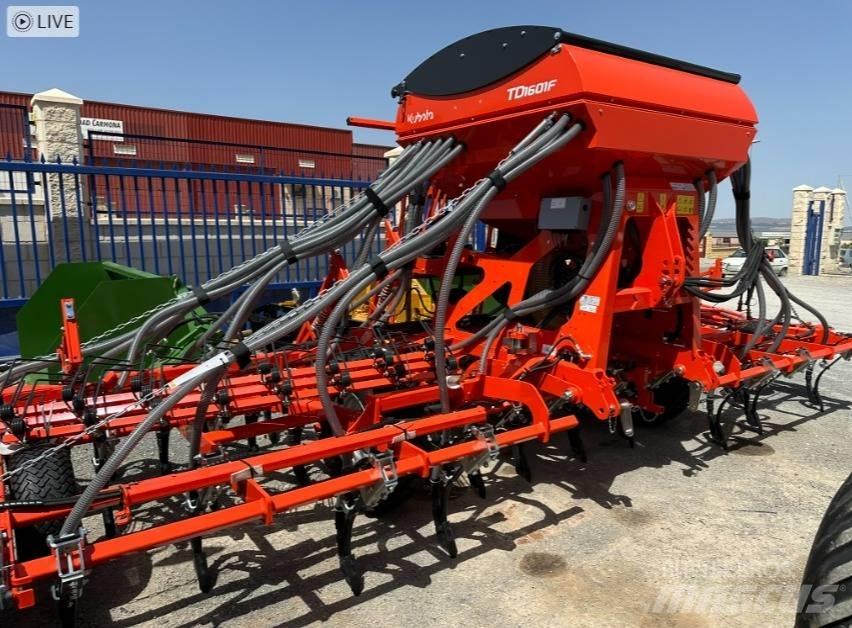 Kubota TD1001F Σπορείς