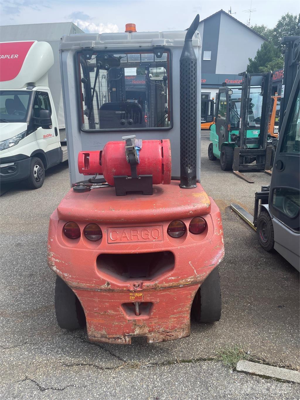 BT C4G300 Περονοφόρα ανυψωτικά κλαρκ με φυσικό αέριο LPG