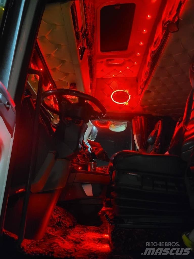 Scania S 650 Τράκτορες
