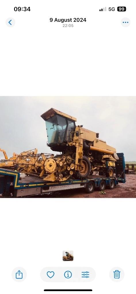 New Holland 8050 Θεριζοαλωνιστικές μηχανές
