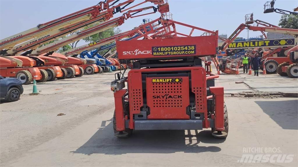 SkyJack 8841RT Ανυψωτήρες ψαλιδωτής άρθρωσης