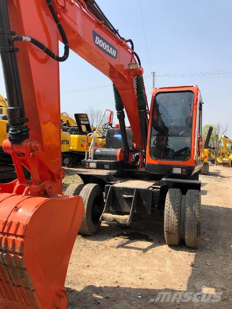 Doosan DX150W Εκσκαφείς με ερπύστριες