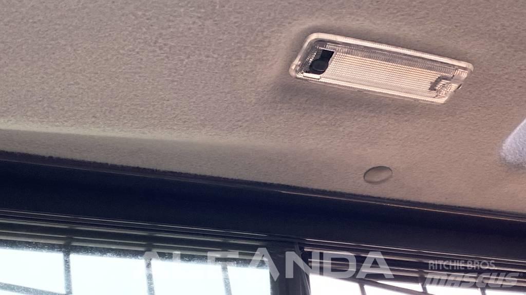 CASE SV 300 B Φορτωτάκια