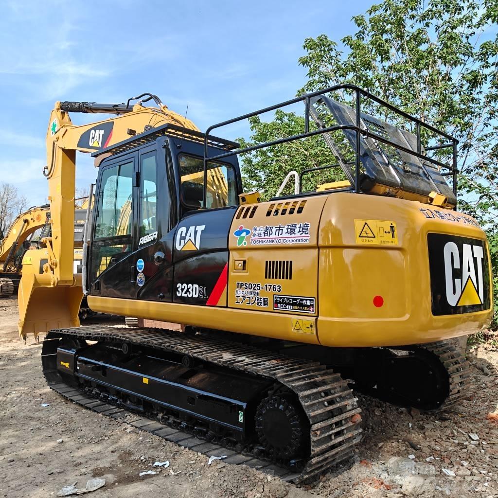 CAT 323D2L Εκσκαφείς με ερπύστριες