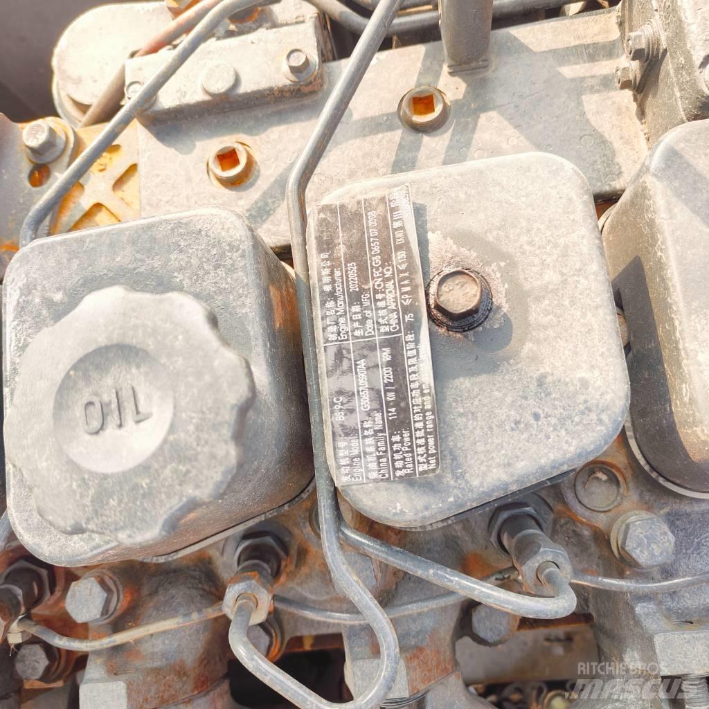 Hyundai R220LC-9S Εκσκαφείς με ερπύστριες
